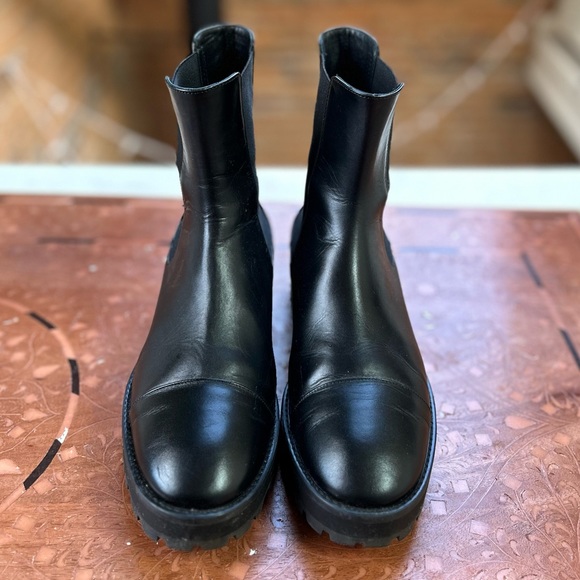STUART WEITZMAN Mckenzee Leather Chelsea Boots in Black Chunky 90s Y2K Booties - Picture 6 of 15